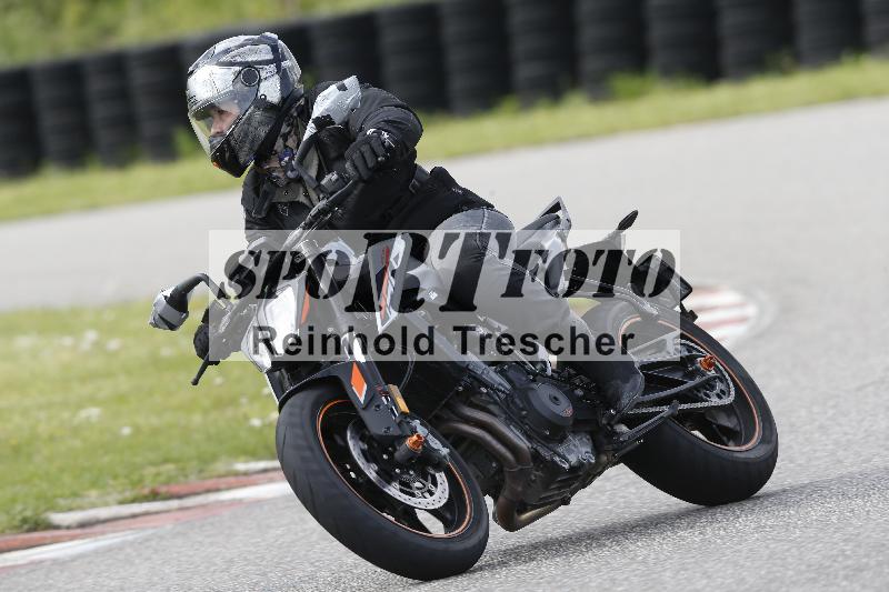 Archiv-2025/09 22.04.2025 Cornu Master School ADR/gruen-vert/11